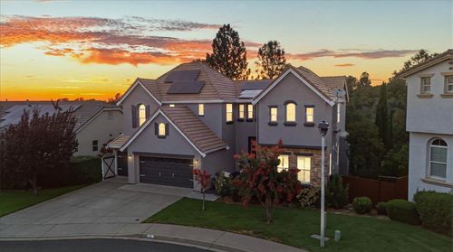 768 Grandview Dr, Auburn, CA, 95603-6072 | Card Image