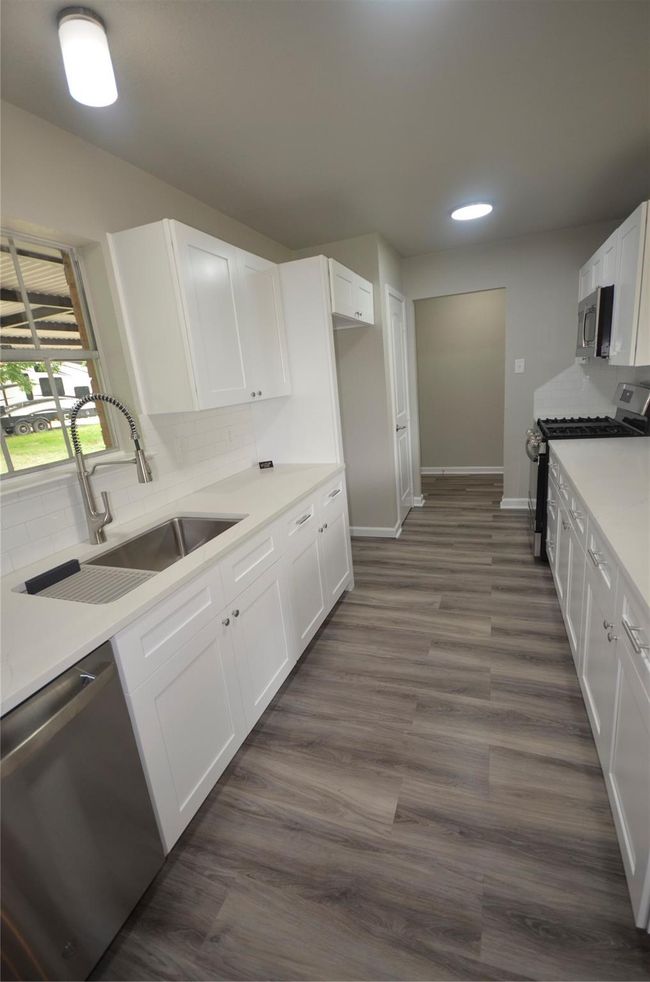 Beautiful and functional kitchen is a chef's dream! | Image 5