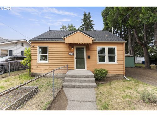 2343 Se 85th Ave, Portland, OR, 97216-2002 | Card Image