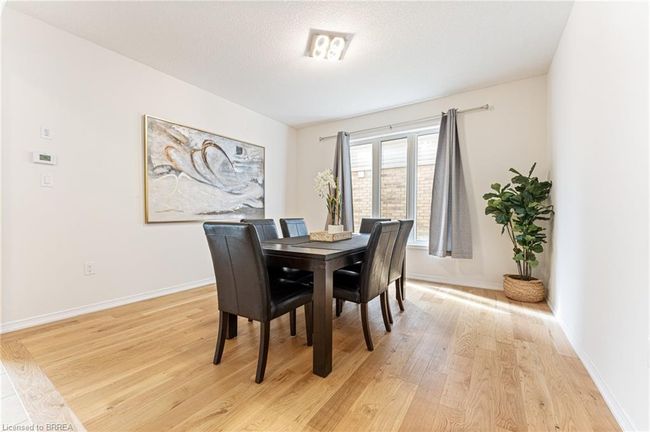 83 Munro Cir, House other with 4 bedrooms, 3 bathrooms and 4 parking in Brantford ON | Image 6