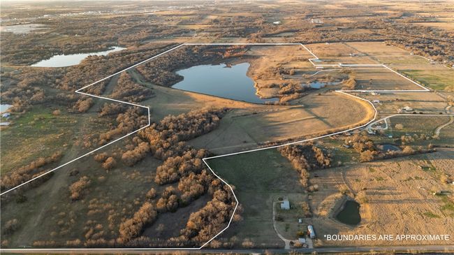 717 Oak Knoll Ln, Home with 3 bedrooms, 3 bathrooms and 1 parking in Elm Mott TX | Image 4