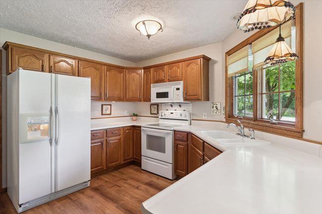 16-227-Phoenix-Ct-Plainwell-MI-49080-Win | Image 16