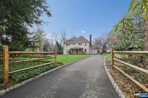 128 Westervelt Ave, Tenafly, NJ, 07670-2534 | Card Image