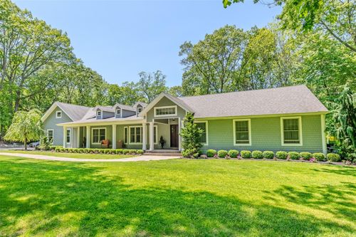 61 Crooked Oak Rd, Port Jefferson, NY, 11777-1158 | Card Image