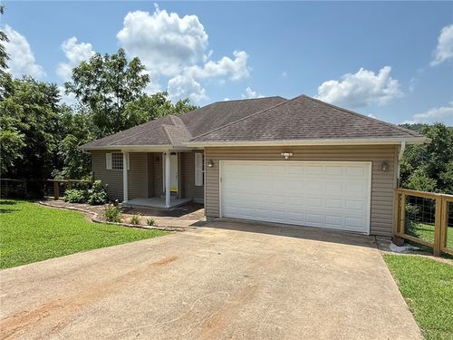 18033 Broadview Dr, Springdale, AR, 72764-8872 | Card Image