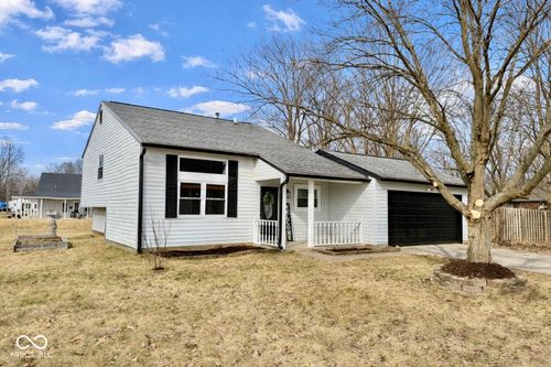 2622 Bridle Ln, Anderson, IN, 46012-4477 | Card Image