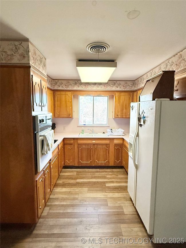 1712 Louise Dr, House other with 2 bedrooms, 2 bathrooms and null parking in McAlester OK | Image 12