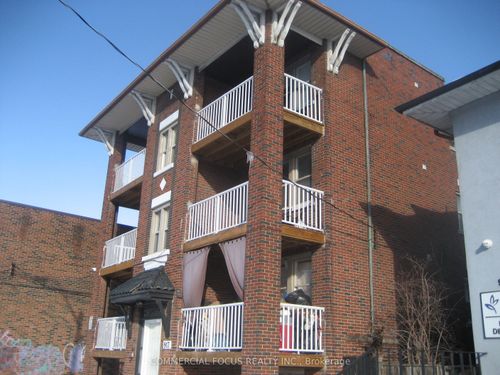 917 Main St E, Hamilton, ON, L8M1M6 | Card Image