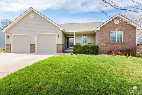 2023 Sunnymeade Rd, Manhattan, KS, 66502-1939 | Card Image