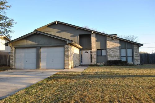 720 Ash St, Burleson, TX, 76028-5721 | Card Image