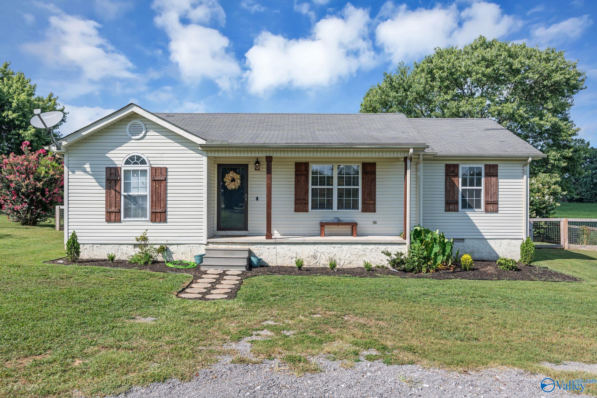 South Rd, Athens, AL 35613