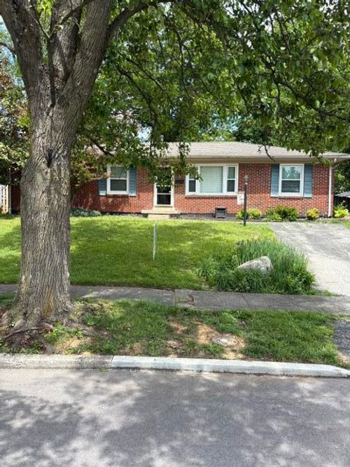 1109 Greentree Ct, Lexington, KY, 40517-2701 | Card Image