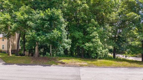 800 Brookhollow Lane, Chattanooga, TN, 37421 | Card Image