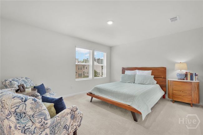 Large master bedroom. | Image 39