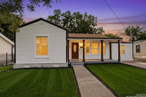 1334 W Theo Ave, San Antonio, TX, 78225-1856 | Card Image