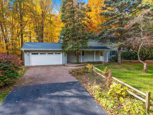 3683 Austrian Lane, SUAMICO, WI, 54313 | Card Image