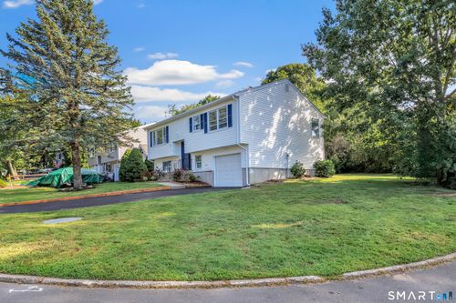 77 Meadow Lark Rd, Naugatuck, CT, 06770-4849 | Card Image