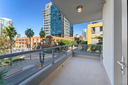 321-253 10th Ave, San Diego, CA, 92101-7468 | Card Image