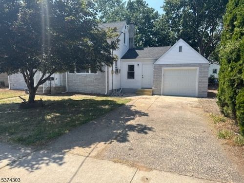 16 S 3rd Ave, Manville, NJ, 08835-1808 | Card Image