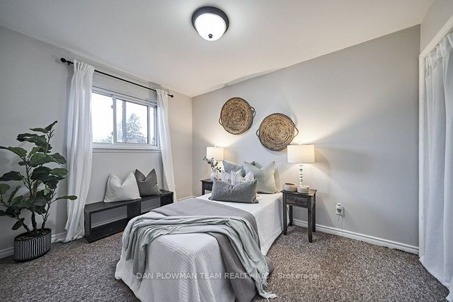 714 Pickering Beach Rd, House other with 4 bedrooms, 2 bathrooms and 4 parking in Ajax ON | Image 17
