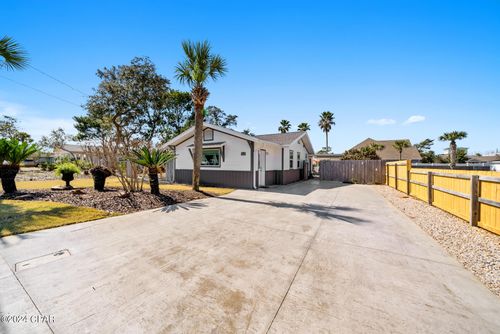 412 Lantana St, Panama City Beach, FL, 32407-3015 | Card Image