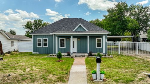403 Sw 13th St, Mineral Wells, TX, 76067-6373 | Card Image