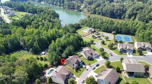 41 Lake Sydney Dr, DAWSONVILLE, GA, 30534-7184 | Card Image