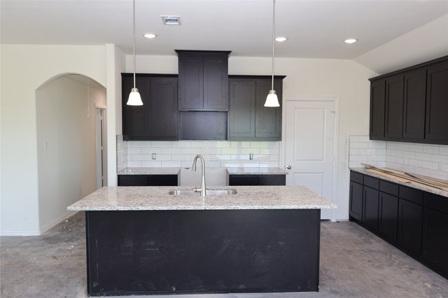 5824 High Plains Trl, House other with 3 bedrooms, 2 bathrooms and null parking in Joshua TX | Image 6