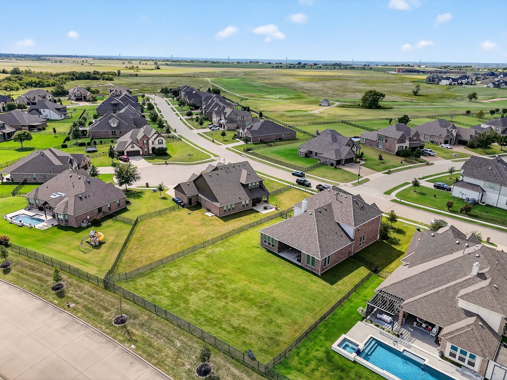 Residential in Gunter 4