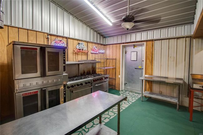 15875 Shipman Rd, Home with 0 bedrooms, 0 bathrooms and null parking in Carlinville IL | Image 31