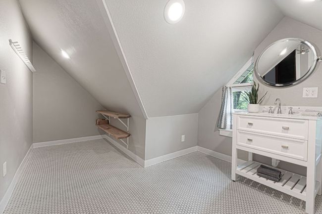 508 S Walnut St, House other with 4 bedrooms, 2 bathrooms and 6 parking in Lampasas TX | Image 29