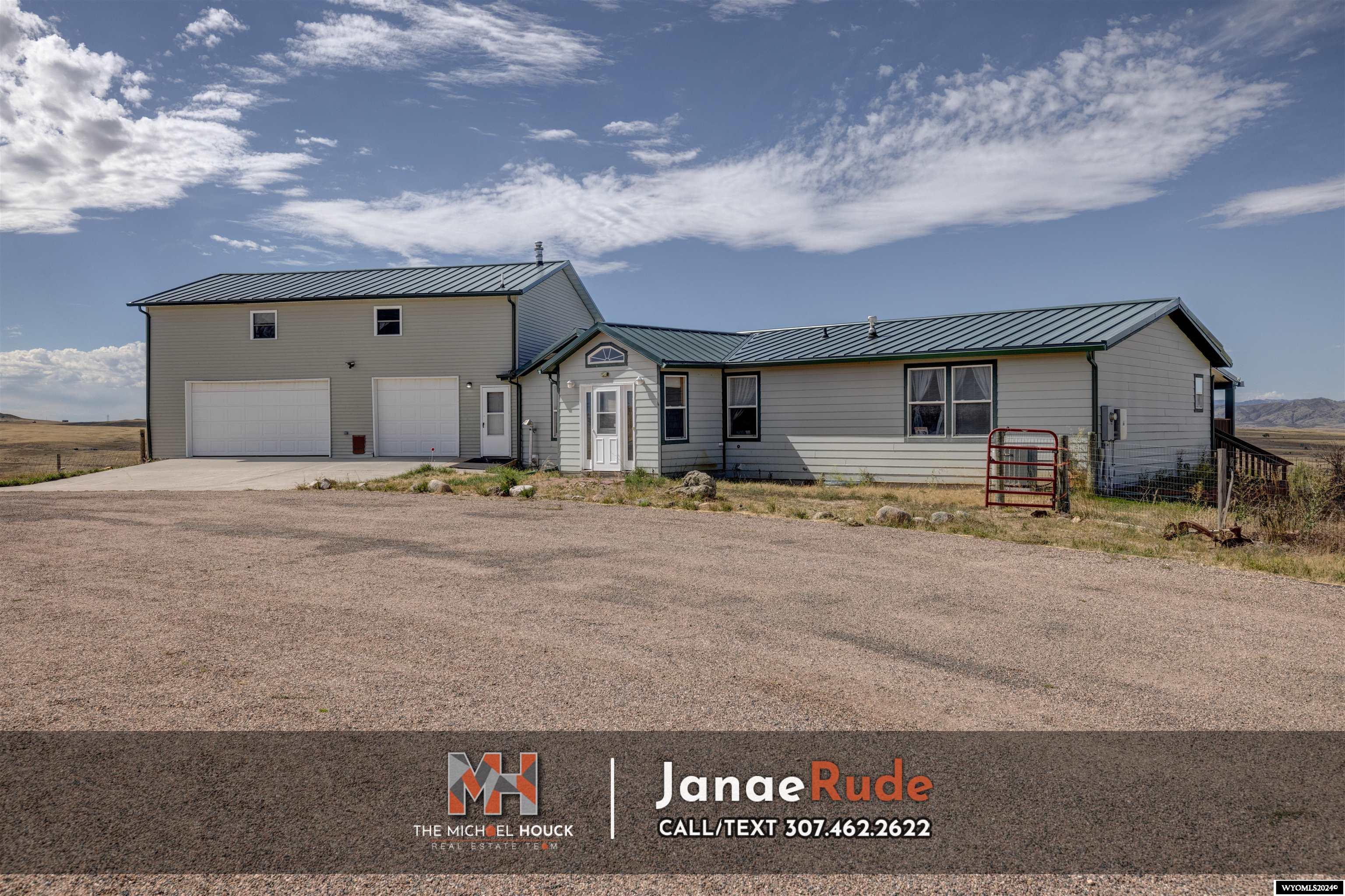 Long Trl, Douglas, WY 82633