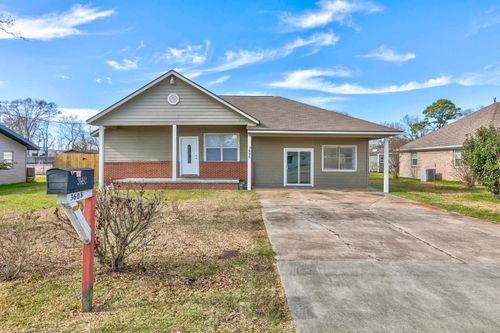 3608 Park Dr, Nederland, TX, 77627-7740 | Card Image