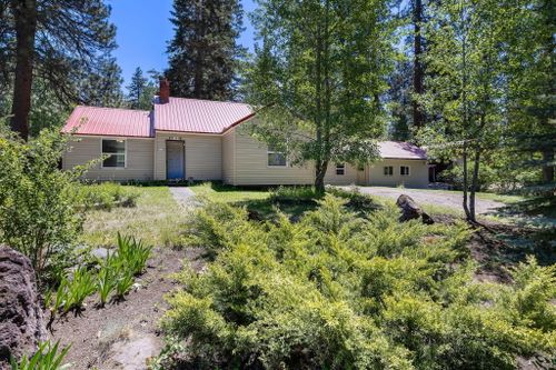 138639 Michigan Avenue, Gilchrist, OR, 97737 | Card Image