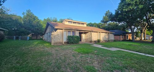 1204 Laurie Ave, Desoto, TX, 75115-3116 | Card Image
