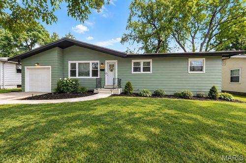 1305 Lindsay Ln, Florissant, MO, 63031-4248 | Card Image