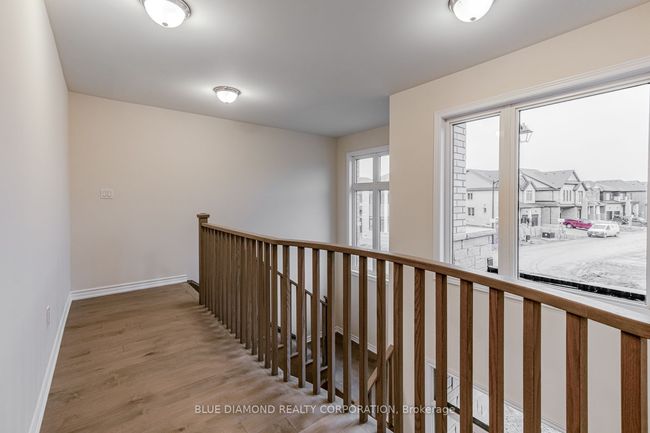 1463 Wellwood Terr, House other with 4 bedrooms, 5 bathrooms and 2 parking in Milton ON | Image 4