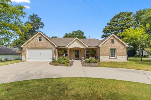 327 Walnut St, Terrell, TX, 75160-1645 | Card Image