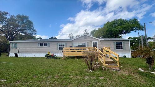 17504 Eagle Ln, LUTZ, FL, 33558-8431 | Card Image