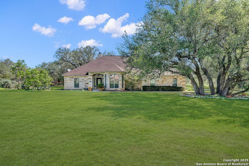 108 Medora Branch Dr, Floresville, TX, 78114-6664 | Card Image