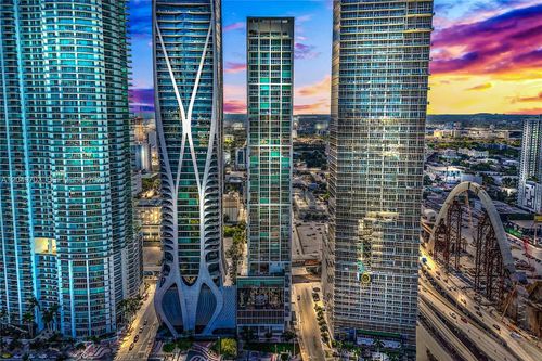 3802-1040 Biscayne Blvd, MIAMI, FL, 33132-1706 | Card Image