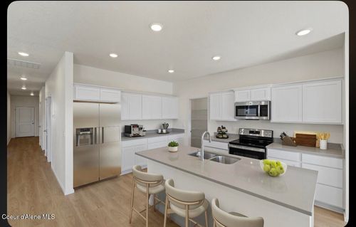 3265 N Pale Fox St, Post Falls, ID, 83854-4124 | Card Image