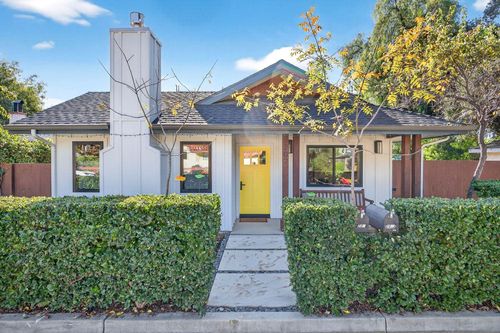 207 E Eucalyptus St, Ojai, CA, 93023-2706 | Card Image