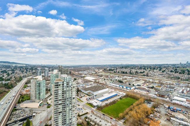 3102 - 4890 Lougheed Highway, Condo with 2 bedrooms, 2 bathrooms and 1 parking in Burnaby BC | Image 27