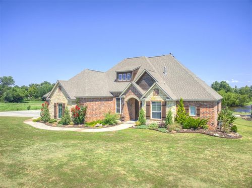 18803 Marbella Ln, Harrah, OK, 73045-8144 | Card Image