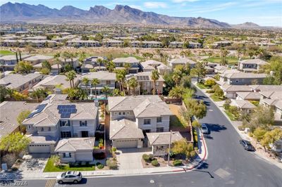 717 Proud Eagle Lane, House other with 7 bedrooms, 2 bathrooms and null parking in Las Vegas NV | Image 2