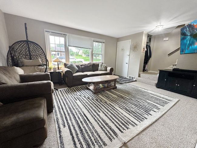 217 S Shady Ave, Condo with 3 bedrooms, 1 bathrooms and 1 parking in Houston PA | Image 4