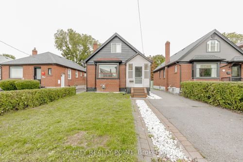 80 Albani St, Etobicoke, ON, M8V1X2 | Card Image