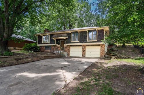 2309 Sw 33rd St, Topeka, KS, 66611-1843 | Card Image