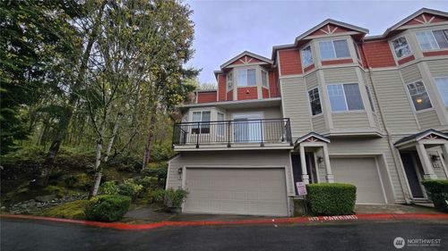 9-2628 139th Ave Se, Bellevue, WA, 98005-4085 | Card Image